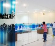 Hướng dẫn cách dán decal trong