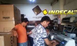 Cắt bế decal gia công nhanh, giá rẻ, chất lượng tại Tp.HCM