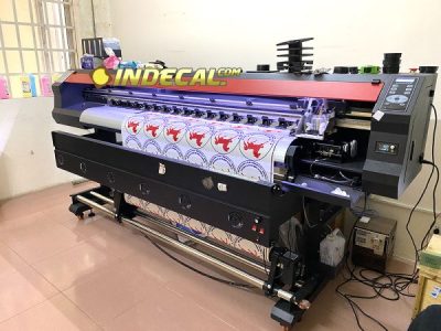 in decal khổ lớn 1m2-1m6 kèm cắt bế tách nền nhanh, giá rẻ