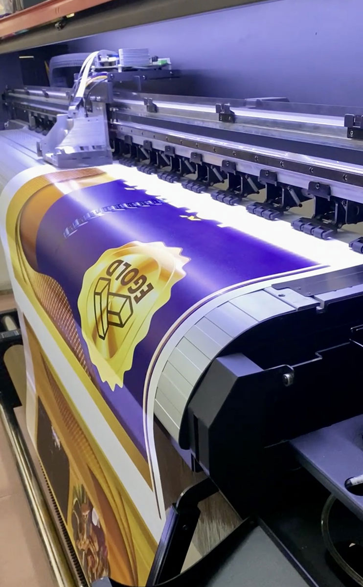 In PP làm poster treo standee