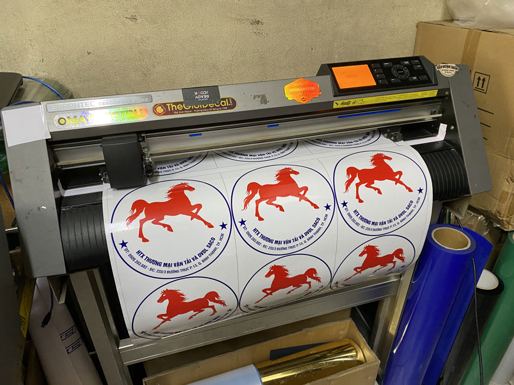 Cắt bế logo decal sữa