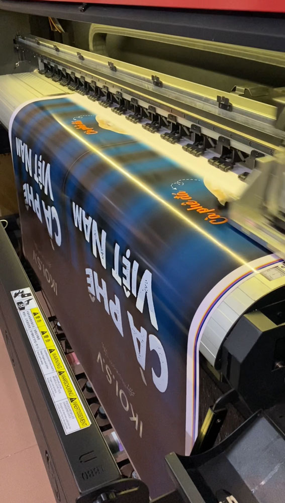 In decal sữa khổ lớn