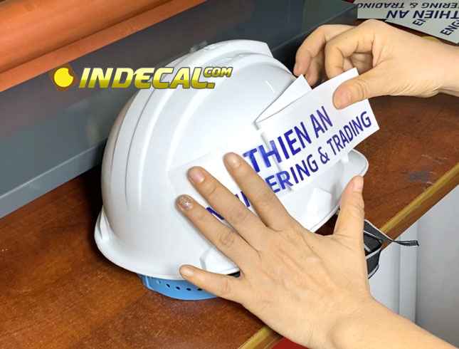 in decal dán mũ bảo hiểm, nón bảo hộ lao động lấy ngay, giá rẻ tại TPHCM