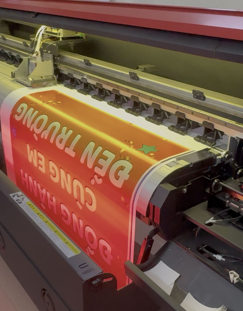 In PP làm standee, poster