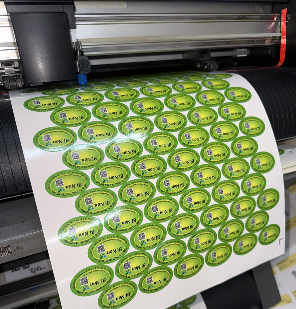 Bế decal gia công cho các nhà in nhanh, xưởng in kỹ thuật số